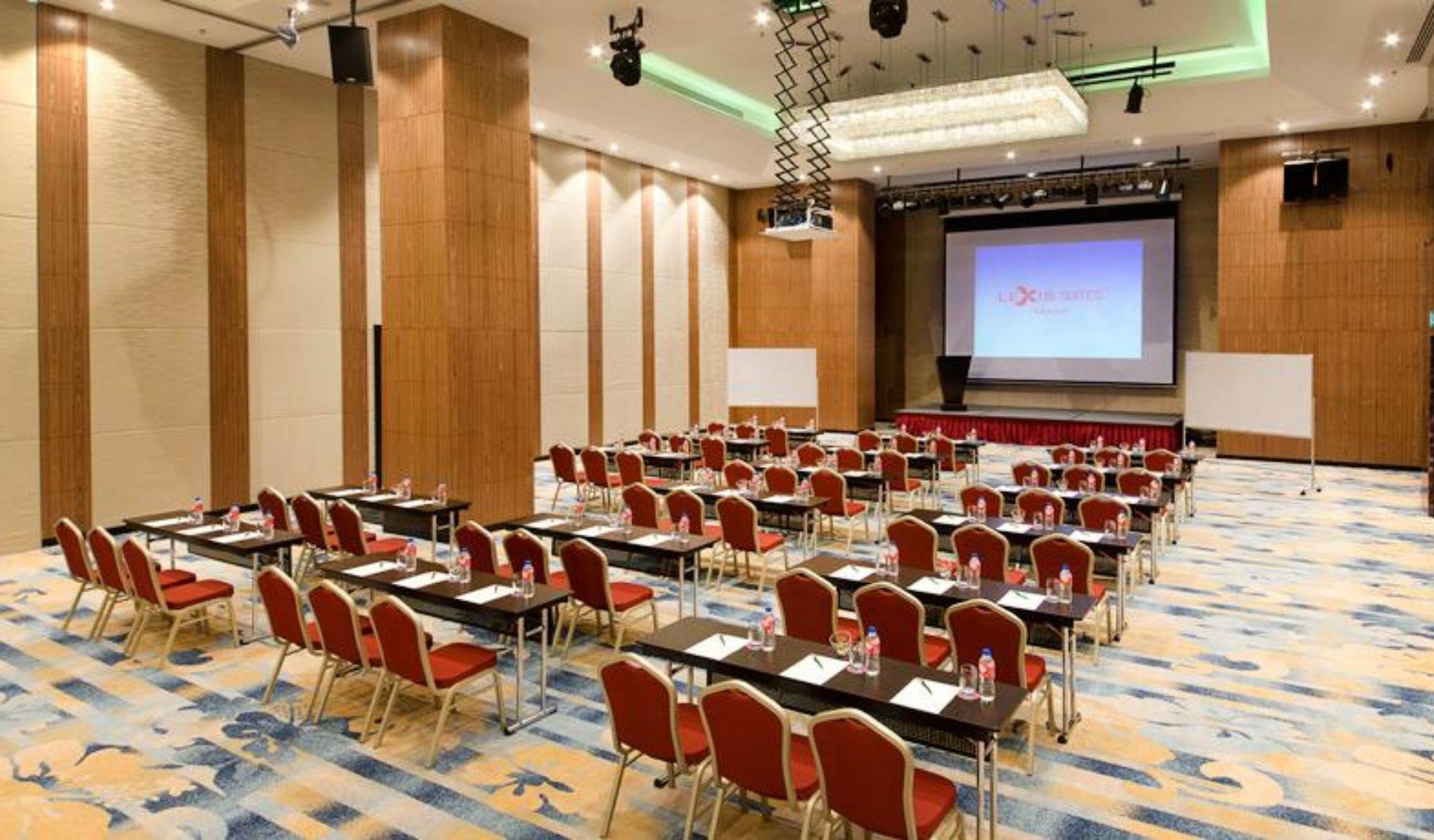 באייאן לפאס Lexis Suites Penang מראה חיצוני תמונה The Grand Ballroom