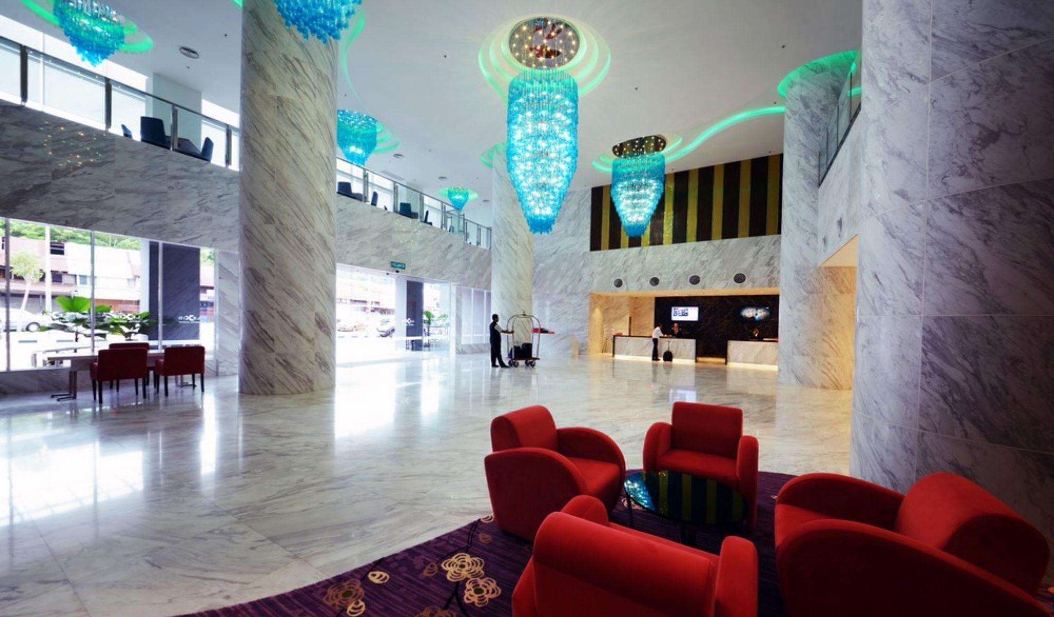 באייאן לפאס Lexis Suites Penang מראה חיצוני תמונה The lobby of the hotel