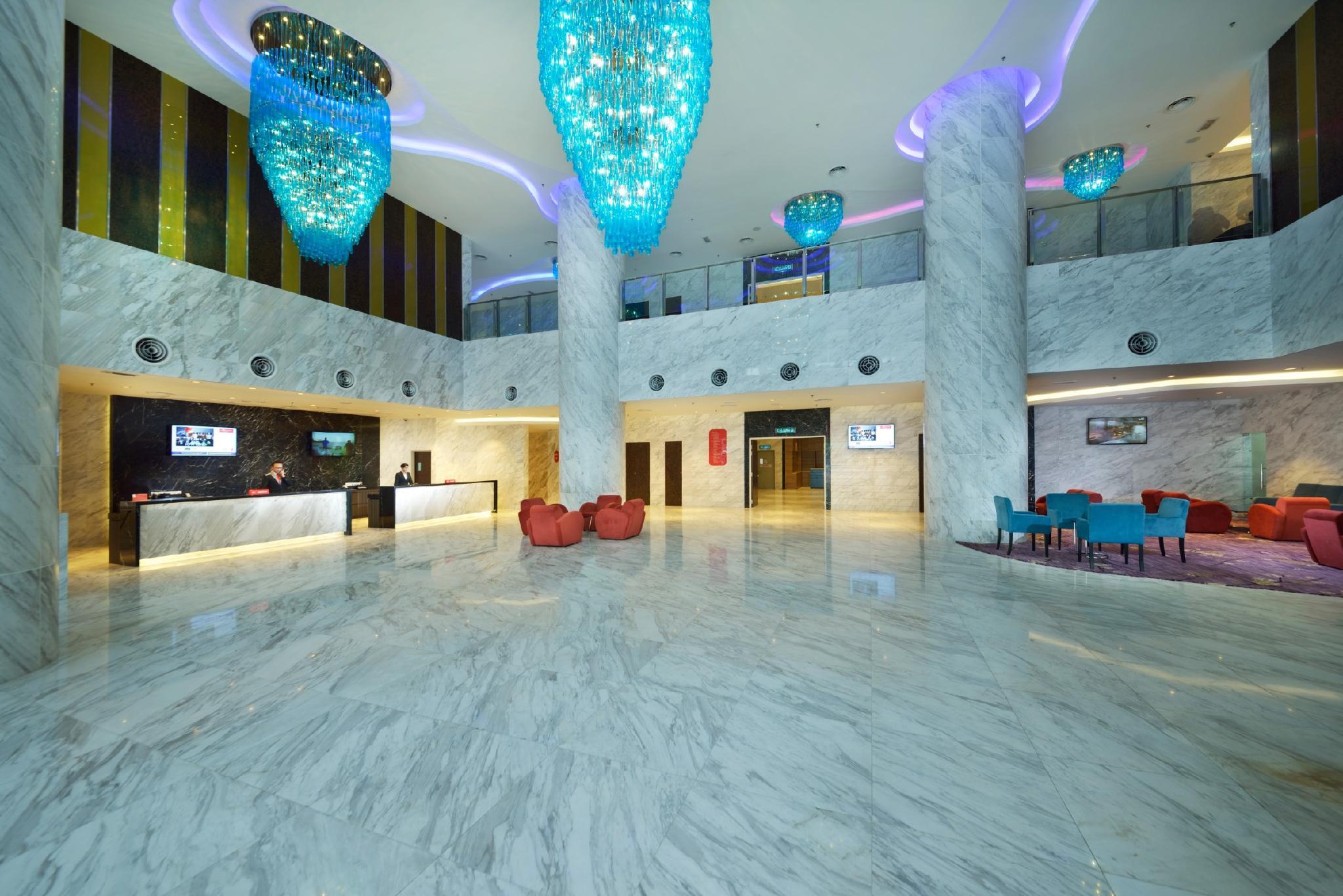 באייאן לפאס Lexis Suites Penang מראה חיצוני תמונה Lobby