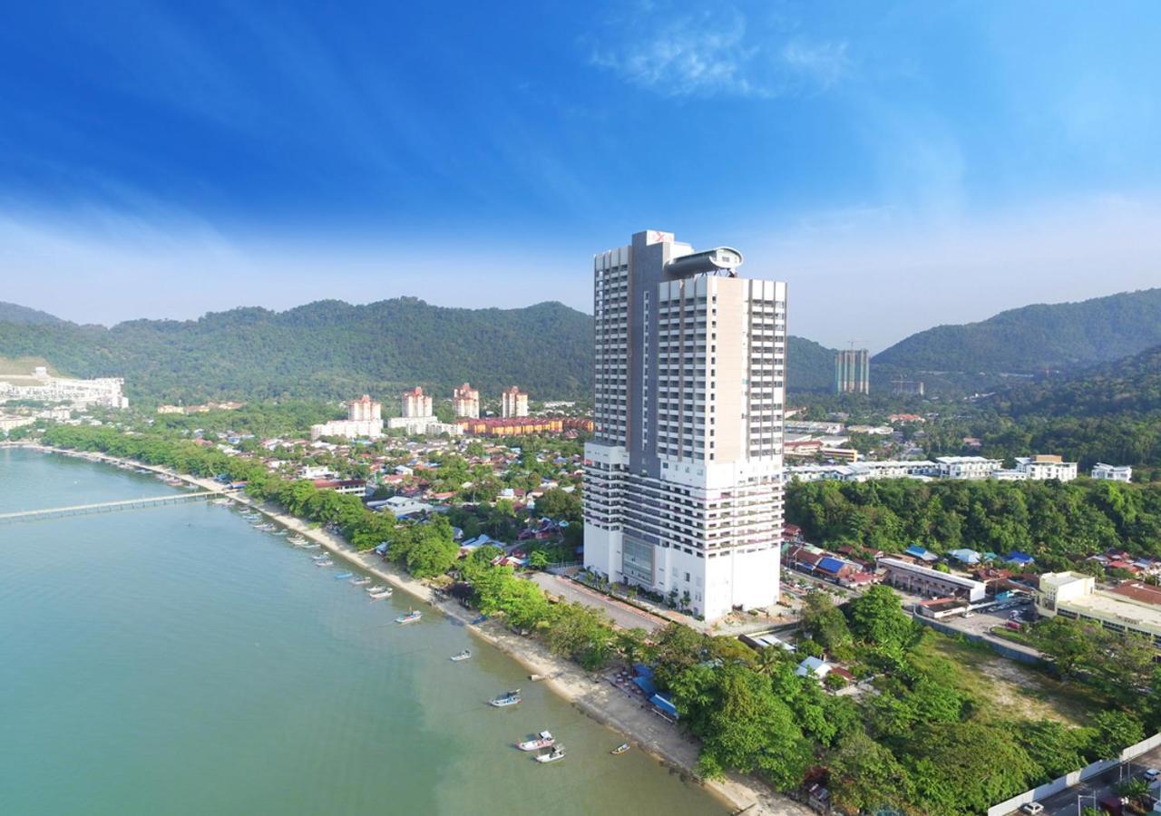 באייאן לפאס Lexis Suites Penang מראה חיצוני תמונה Royal Paragon Hotel